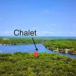 Roomy Chalet In Lake Harmony - 3 Mins Walking Distance To Lake, Bb, Jack Frost Ski Mts With Linens, Towels, Firepit, Hottub, Games, Grill