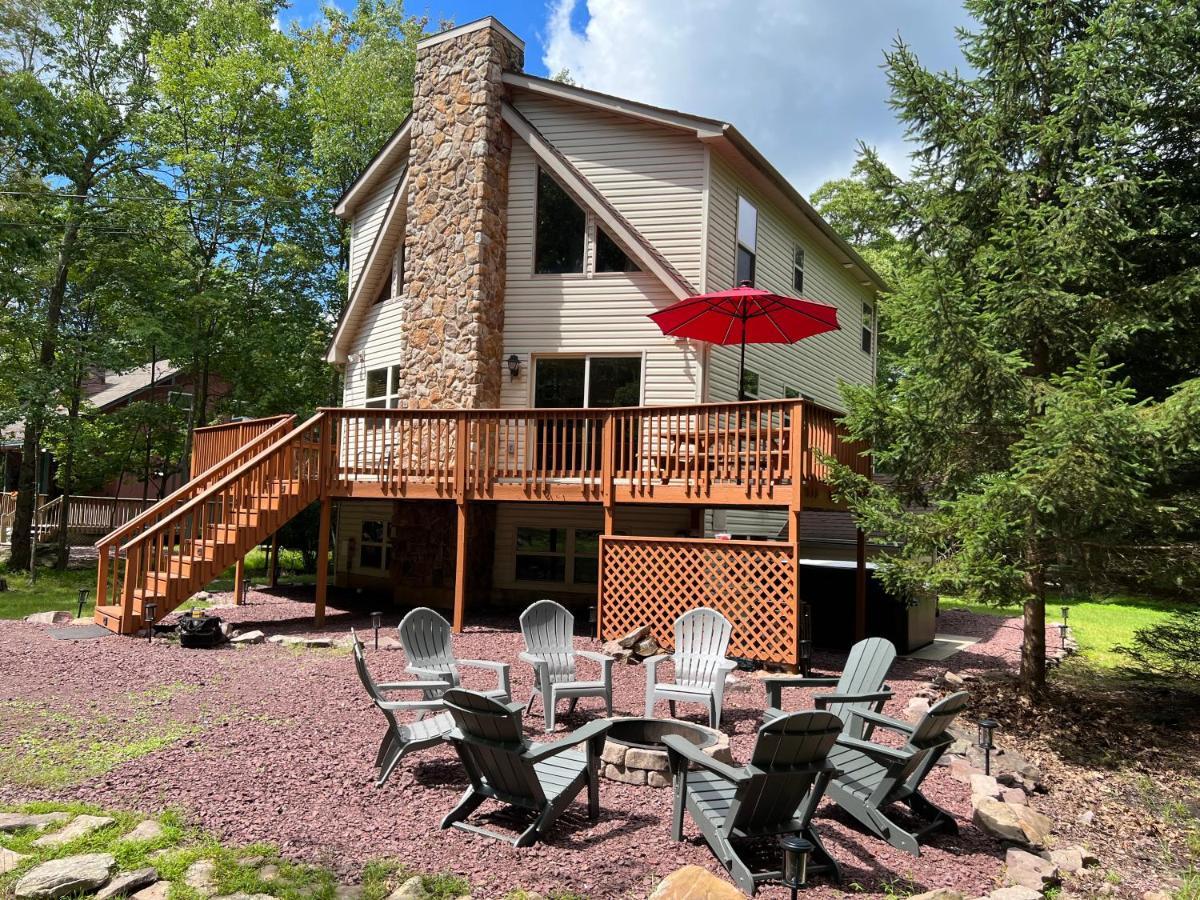 Roomy In Harmony - 3 Mins Walking Distance To Lake, Bb, Jack Frost Mts With Linens, Towels, Firepit, Hottub, Games, Grill *