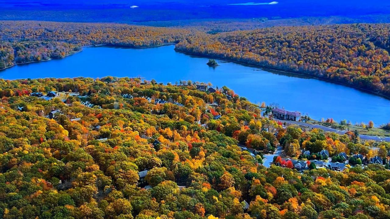 Roomy In Harmony - 3 Mins Walking Distance To Lake, Bb, Jack Frost Mts With Linens, Towels, Firepit, Hottub, Games, Grill